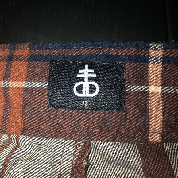 Drop dead plaid pants - Picture 3 of 3